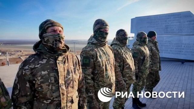 Отличившихся бойцов отряда имени Максима Кривоноса наградили на мемориальном комплексе Саур-Могила