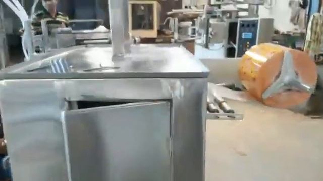 Two track Juice, oil ,shampoo, ketchup , sauce  Sachet Packing machine+91-9811699915, 9811599915