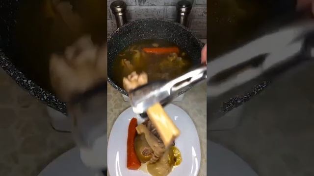 Традиционный Новогодний Холодец на праздничный стол.🧑🍳☺️Оставь любую реакцию, мне будет приятно 🤗😘