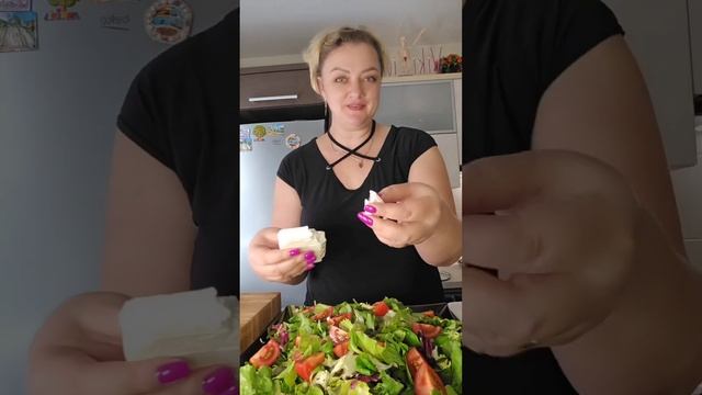 Салат с креветками