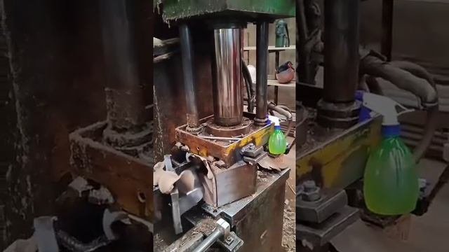 Производство изделий из глины.