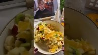 Это блаженство😍 Фруктовый салат с мороженым🤤 #десерт #рецепт