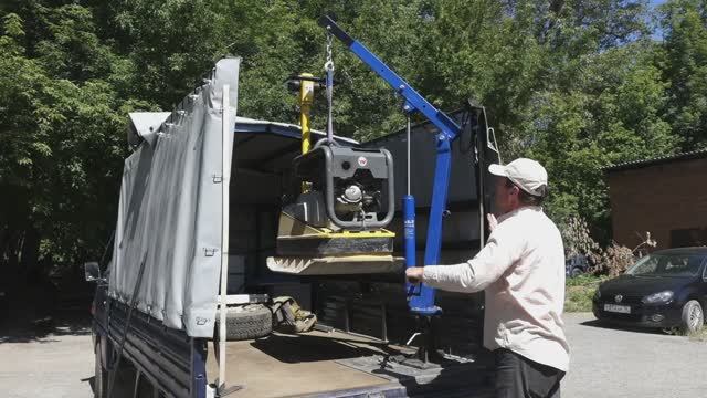 Hyundai Porter I. Тент с верхней загрузкой.