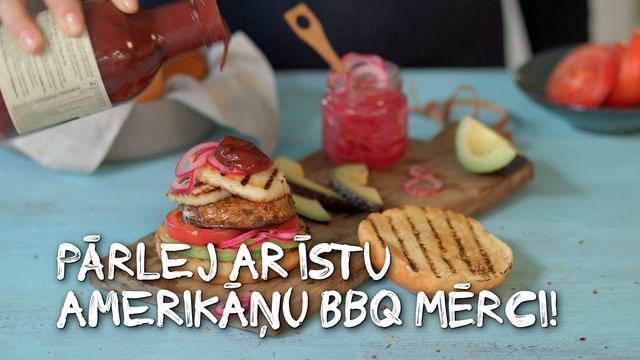 Portobello sēņu un haloumi siera burgers