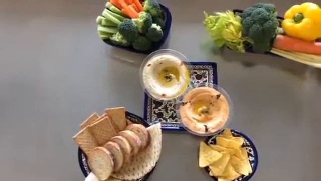 Hummus - Hummus & Friends