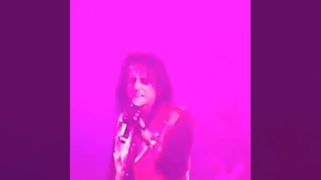 Alice Cooper Christmas Pudding 2016