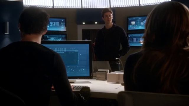 The.Flash.s01e16.XviD.LostFilm.[qqss44]