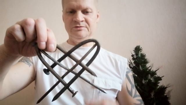 Новая фигура из гвоздей