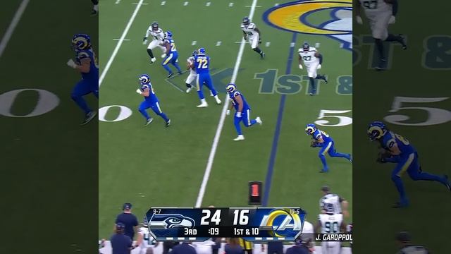 Jordan Whittington catches for a 24-yard Gain vs. Seattle Seahawks