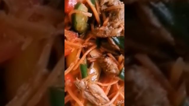 острый салат без майонеза👍рецепт на моём ютуб канале 🔥🔥🔥🔥🔥🔥🔥#салат, #закуска, #хочуврек