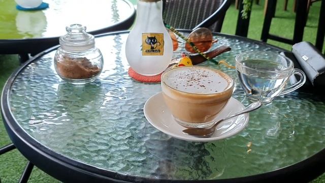 Kitty Cafe - A Lovely Cafe Latte, Sunday morning in Udon Thani ... Life's Good ...เทศบาลนครอุดรธานี