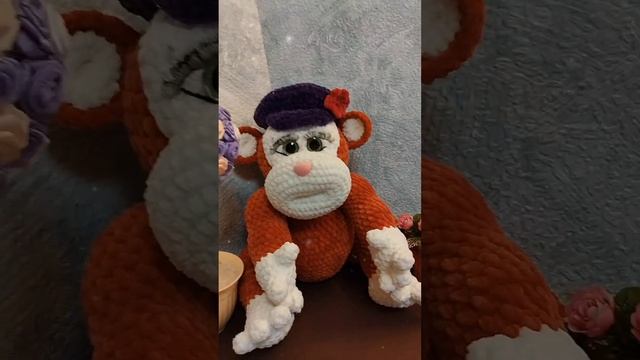обезьянка.