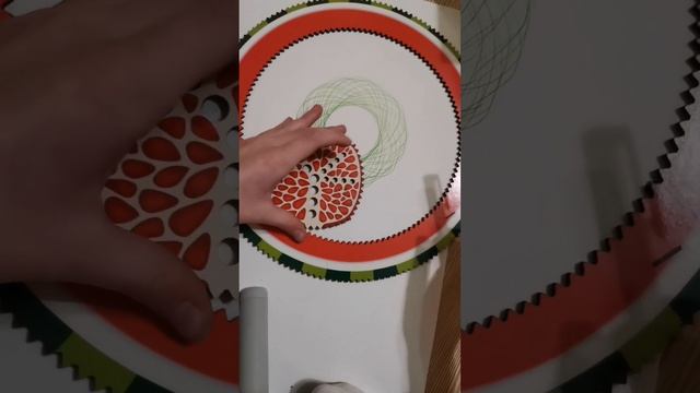 Рисуем разные фигуры "рисоватор спирогров" рисование антестрес!!!