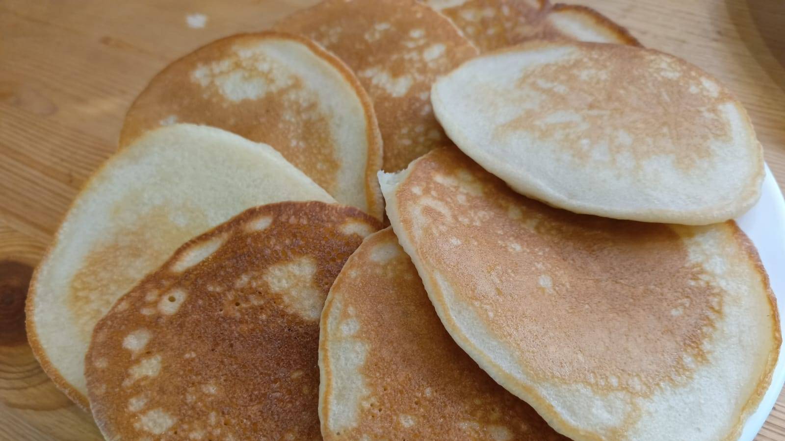 Панкейки на тёплом кефире 🥞