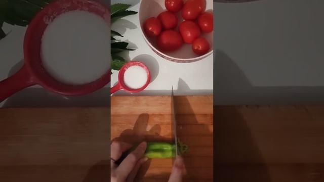 Салат с помидорами #shorts