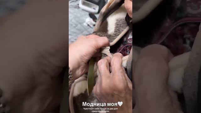 СЕГОДНЯ ДАЯНА 💝 ОПРЕДЕЛЯЕТСЯ СО СВАДЕБНЫМ ПЛАТЬЕМ 🥹
