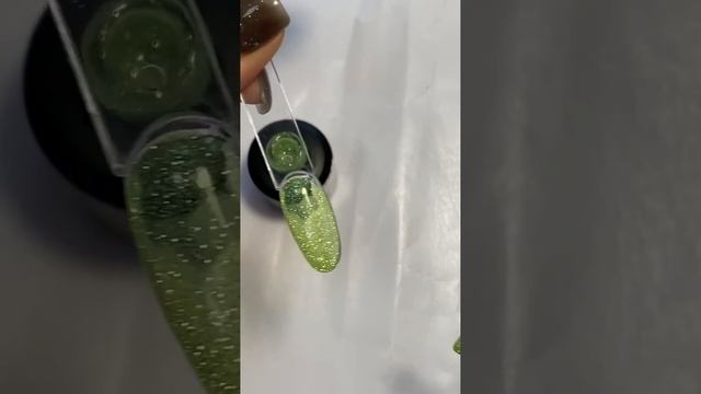 Светоотражающая каучуковая база neon green от Gel Nail