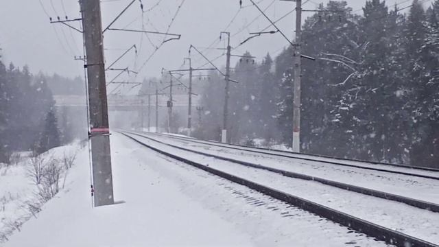 электричка Эд2т 0028 и электричка Эд4м 0103