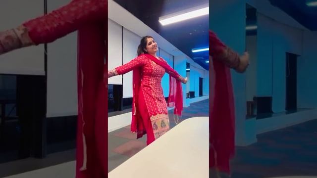 Young Girl Amazing Hot Dance