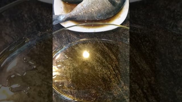 Запечённая рыба в духовке дорада. Oven-baked gilt-head seabream / gilt-head bream.