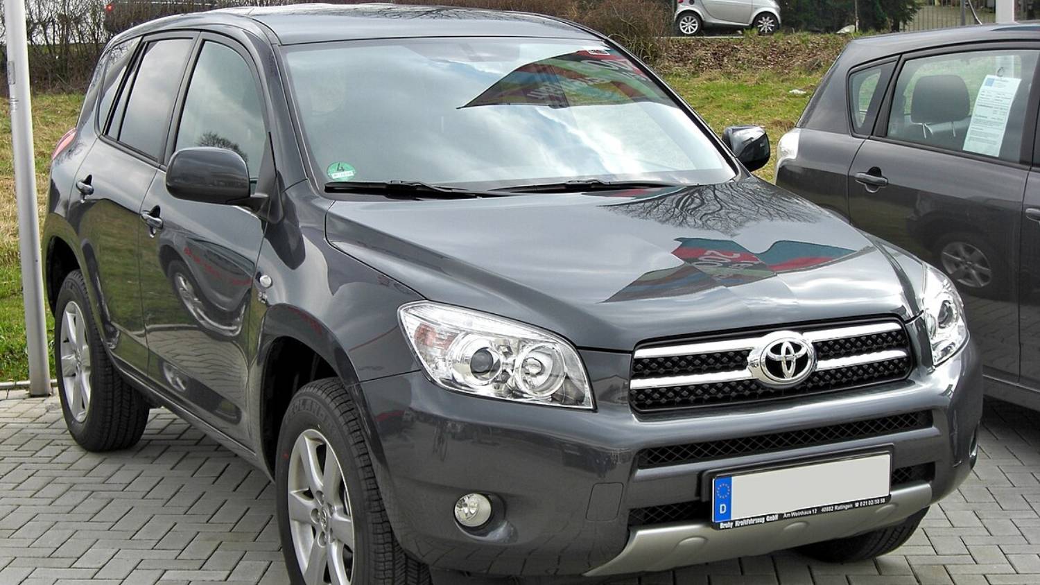 Toyota Rav4 2008 Шум от генератора. Архивное видео.