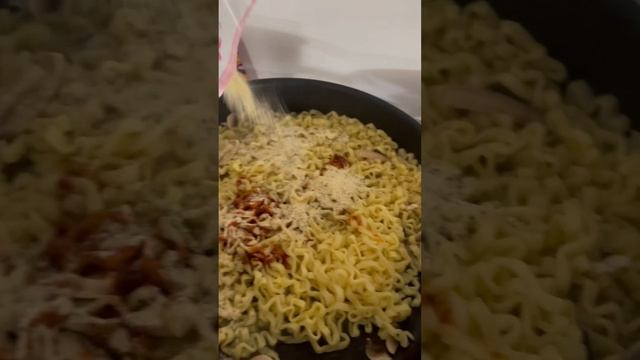 Buldak carbonara ramen 😍🤤 #buldakramen #carbonara #foryou #shorts #viral