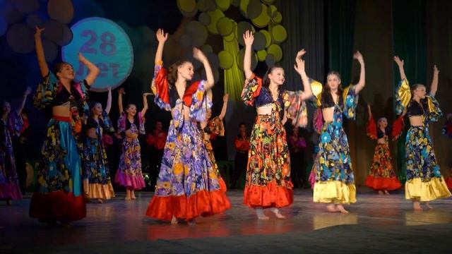 Концерт Золотой Колосок 28 лет11 #upskirt#цыганский#танец