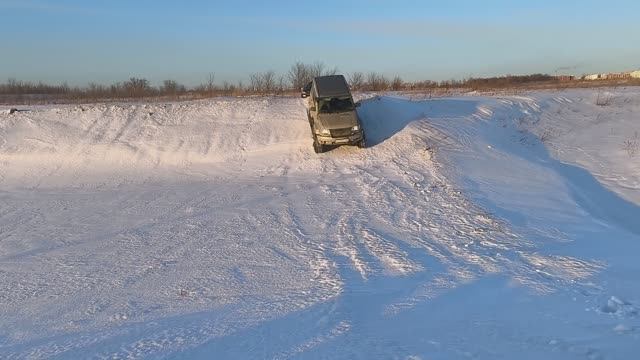 Доехали до заброшенного переезда