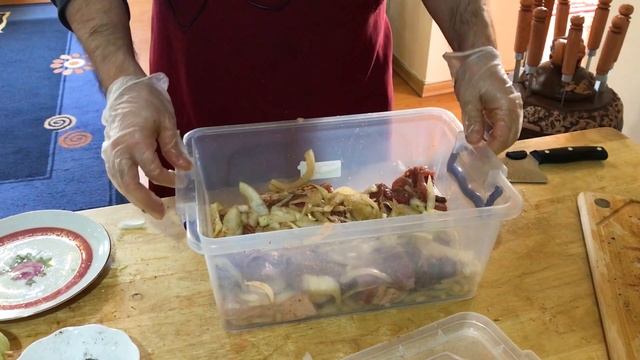 Как замариновать мясо для шашлыка ! Лучший маринад для шашлыка