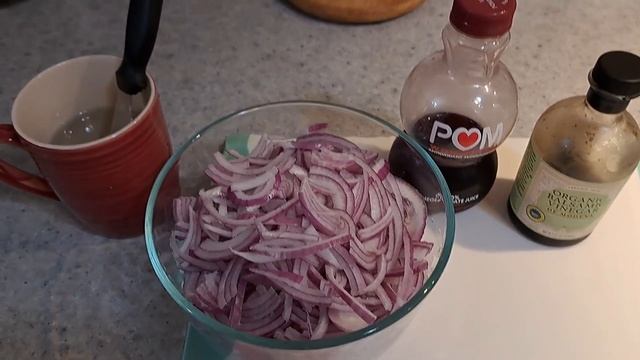 LIFE IN USA, ЕДА БЕЗ ВРЕДА, МАРИНОВАННЫЙ КРАСНЫЙ ЛУК, ЗАКУСКА ПОД ВСЕ, MARINATED RED ONIONS