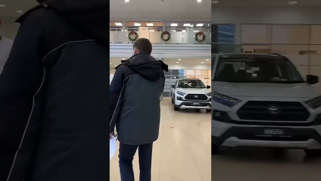 Обними коллегу Запустили объятия в нашем дружном коллективе, кто следующий?