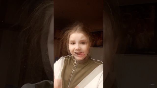 1000005873.mp4