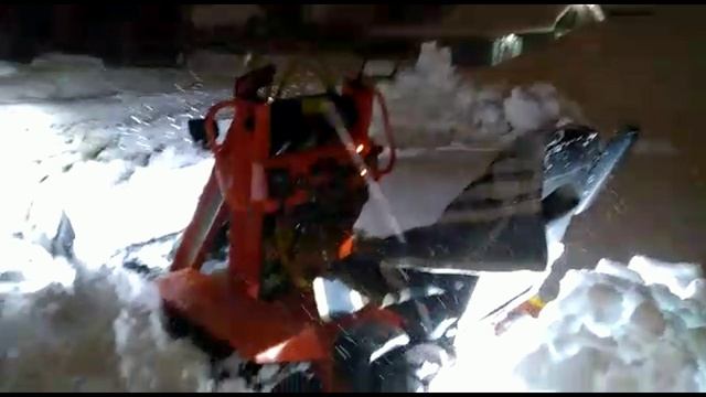 Первый снег мини погрузчик MultiTractor MT-320