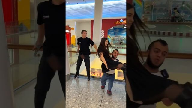 How would you react? Subscribe to me
