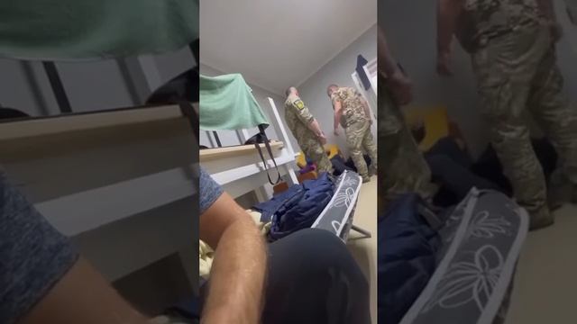 Будни НАТОвской оккупации, банда ТЦКашников объясняет рабам, где их место