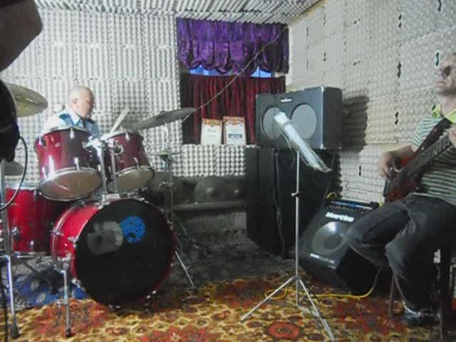 гр. "Замки"- Двери (2.07.2013) гр. "Квадратная Линия"