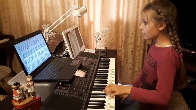 Маргарита Бай. Май-2018. "Grey Geese" наизусть лев.р. с сольфеджированием мелодии