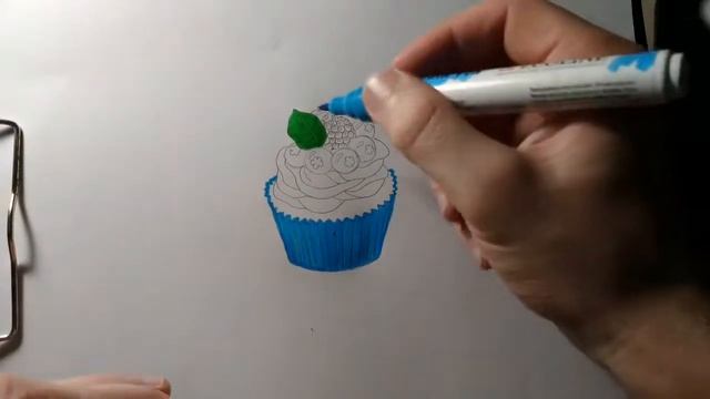 Скетчинг. Рисуем черничный капкейк