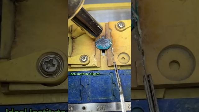 Что внутри сенсорной кнопки отпечатка пальца