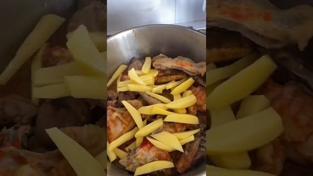 #shorts КУРОЧКА,ЛУК И КАРТОШКА!!!ДЕТИ ОБОЖАЮТ!СHİCKEN ,ONİON AND POTATOES!