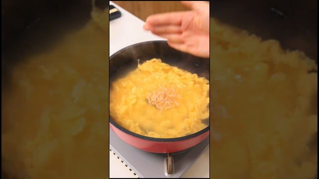 Chinese food-seaweed egg drop soup