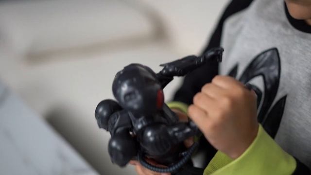 AQUAMAN TRUE-MOVES BLACK MANTA Figure- Unboxing 4k