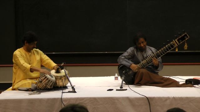 Ustad Shahid Parvez and Shri Gourishankar - Raga Charukeshi