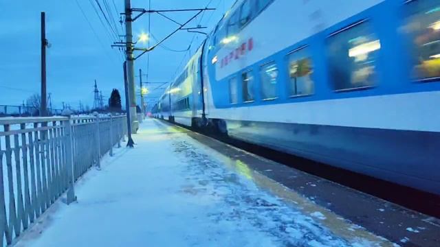 ЭП2К с поездом Санкт Петербург Москва