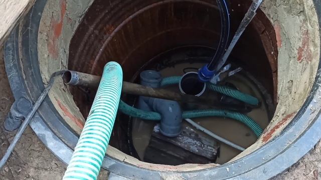 Дикие поглощения. Дебет 1.6 куба. Абиссинка в д Раменье. Хорошая вода.