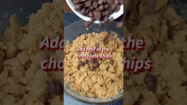 Dark Chocolate Chip Cookie Bar | No Oven No Problem