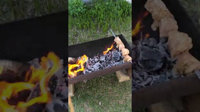 Лето в деревне 5 серия жарим шашлыки