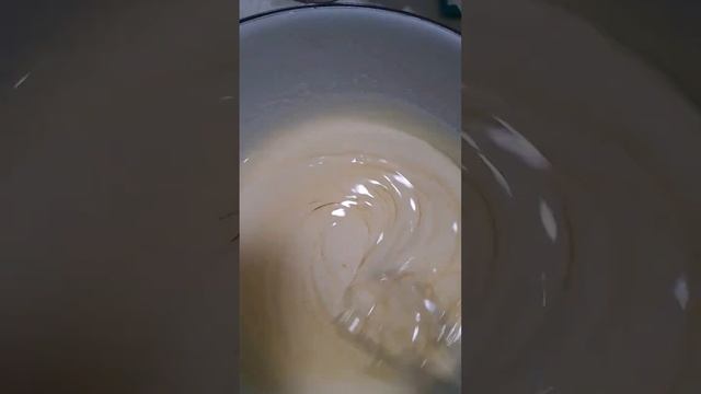 СТАКАН МАНКИ И ДВА СТАКАНА КЕФИРА!