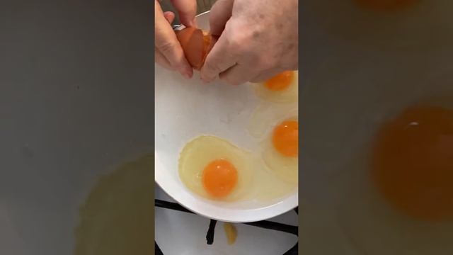 🤤Polenta eggs 🍳 and cheese 🧀 #shorts