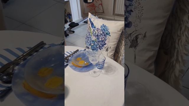 3 СТОЛА В РОЖДЕСТВОМ?